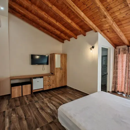 Bellavista Hotel Shëngjin